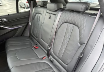 BMW X5 G05 M SUV Facelifting 4.4 M60i 530KM 2024 BMW X5 M Salon PL M Sport Hak 360 Gwarancja Bezwypadkowy FVAT23, zdjęcie 32