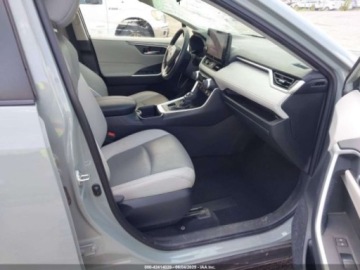 Toyota RAV4 V 2023 Toyota RAV4 XLE Premium 2023 2.5l 2.5 Benzyna 203KM, zdjęcie 9