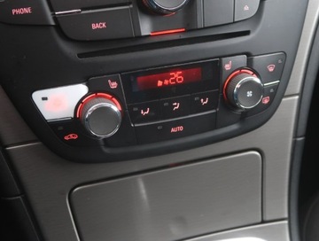 Opel Insignia I Sports Tourer 1.4 Turbo ECOTEC Start/Stop 140KM 2011 Opel Insignia 1.4 Turbo, Klima, Klimatronic, zdjęcie 12