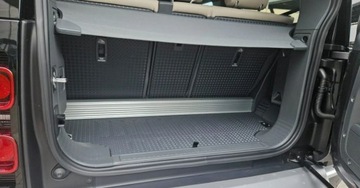 Land Rover Defender IV (L663) 90 2.0 i4P 300KM 2022 Land Rover Defender Defender MY23 2.0 I4 300 PS AWD Auto SE 90 2.0 Benzyna, zdjęcie 12