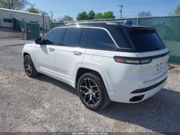 Jeep Grand Cherokee IV 2022 Jeep Grand Cherokee Summit Reserve, 2022r., 4x4, 5.7L 5.7 Benzyna 357KM, zdjęcie 2