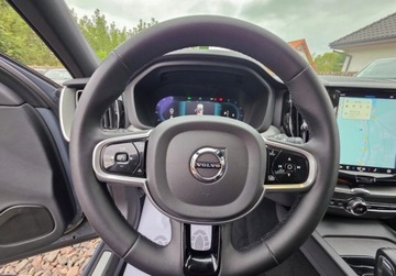Volvo XC60 II 2022 Volvo XC 60 Lift FV 23 AWD Pakiet Dark HAK Head-UP 2.0 Diesel 197KM, zdjęcie 26