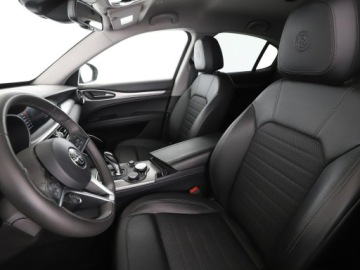 Alfa Romeo Stelvio SUV 2.0 Turbo 280KM 2018 Alfa Romeo Stelvio 2.0Turbo Super Q4 Nawigacja, zdjęcie 12