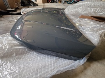 Капот Renault Trafic 2022 г.в. Незначительные повреждения.