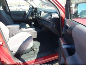 Toyota Tacoma II 2021 Toyota Tacoma SR5 V6 2021 3.5 Benzyna 278KM, zdjęcie 9