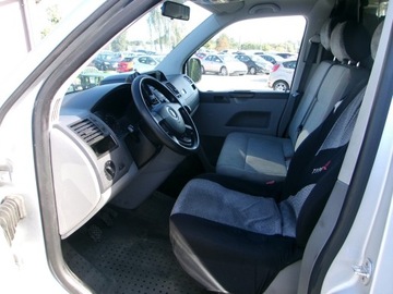 Volkswagen Caravelle T5 T5 Multivan 2.5 TDI 130KM 2007 VW T5 Blaszak 2.5 TDI 130 KM, zdjęcie 5