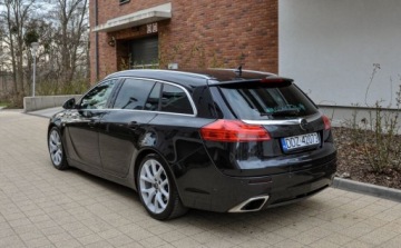 Opel Insignia I Sports Tourer OPC 2.8 V6 Turbo ECOTEC 325KM 2011 Opel Insignia 2,8T (325KM) 2011 r. Automat 4x4 OPC 2.8 Benzyna 325KM, zdjęcie 2