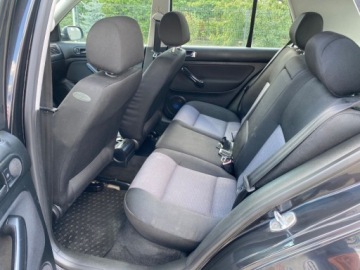 Volkswagen Golf V Hatchback 1.4 i 16V 75KM 2003 Volkswagen Golf KLIMATRONIC LEDY EL.SZYBY EL.LUSTERKA NISKI PRZEBIEG GWARA, zdjęcie 5