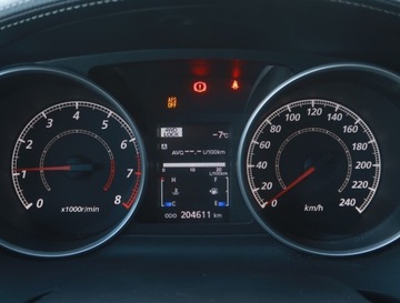 Mitsubishi Outlander II 2.4 MIVEC 170KM 2010 Mitsubishi Outlander 2.4 MIVEC, 4X4, 7 miejsc, zdjęcie 10