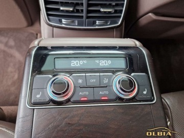 Audi A8 D4 Sedan Facelifting 3.0 TDI 262KM 2016 Audi A8 Quattro LedXenonMatrix Skory Audi Design Selection 3.0 Diesel, zdjęcie 23