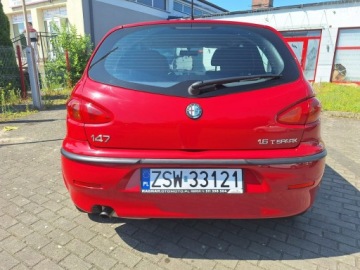 Alfa Romeo 147 Hatchback 1.6 i 16V T.Spark 120KM 2002 Alfa Romeo 147, zdjęcie 6