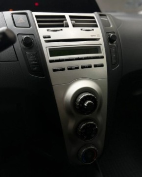 Toyota Yaris II Hatchback 5d 1.0 VVT-i 69KM 2007 Toyota Yaris Salon PL Klima Super stan Polska Warszawa Benzyna 69KM, zdjęcie 17