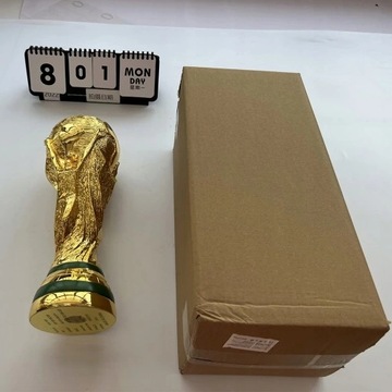 ЗОЛОТОЙ КУБОК ТРОФЕЙ 36 СМ ЧЕМПИОНАТ МИРА ИЗ СМОЛЫ