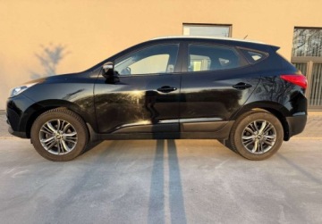 Hyundai ix35 SUV Facelifting 1.6 GDI 135KM 2015 Hyundai ix35 salon PL bezwypadkowy oryginalny niski przebieg od emeryta, zdjęcie 2