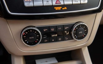 Mercedes GLE W166/C292 SUV 3.0 400 333KM 2017 Mercedes-Benz GLE 3.0B 333Ps Ledy Panorama Kamery 360 Jasna skora ZADBANY, zdjęcie 29