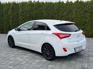 Hyundai i30 II 2016 Hyundai i30 1.4 Benz Bogate wyposazenie 1.4 Benzyna 102KM, zdjęcie 8