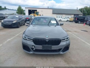BMW Seria 5 G30-G31 2022 BMW Seria 5 540 I XDRIVE, 2022 3.0 Benzyna 335KM, zdjęcie 2