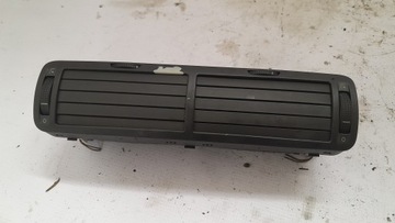 VW PASSAT B5 FL LIFT KRATKA NAWIEWU ŚRODKOWA 3B0819728D