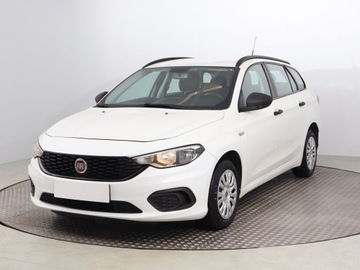 Fiat Tipo II Station Wagon 1.4 95KM 2017 Fiat Tipo 1.4 16V, Salon Polska, Klima, zdjęcie 1