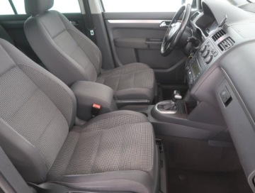 Volkswagen Touran I 1.9 TDI 105KM 2004 VW Touran 1.9 TDI, DSG, Klima, Klimatronic,ALU, zdjęcie 8