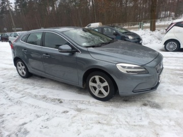 Volvo V40 II Hatchback Facelifting 2.0 D3 150KM 2018 Volvo V40 2.0 d3150 KM, zdjęcie 5