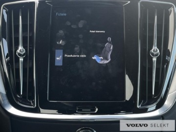 Volvo S60 III Sedan 2.0 T4 190KM 2020 Volvo S60 FV23% SalonPL T4 RDesign High Beam BLIS, zdjęcie 24