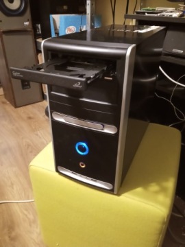 Komputer 2xE6750 MS-7502