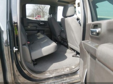 Chevrolet Silverado II 2021 Chevrolet Silverado Short Bed Custom 2021 2.7 Benzyna 310KM, zdjęcie 13