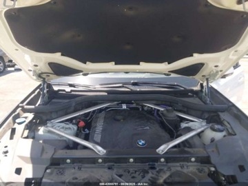 BMW X6 G06 2024 BMW X6 xDrive40I 2024 3.0l 3.0 Benzyna 375KM, zdjęcie 8