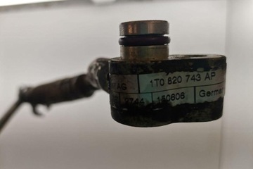 TRUBKY KLIMATIZACE VW TOURAN (1T3) 1T0820743AP 2.0L DIESEL 103KW 2006