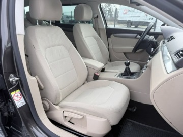 Volkswagen Passat B7 Variant 2.0 TDI CR DPF BlueMotion 140KM 2012 Volkswagen Passat 2.0TDI 140KM 2012r tempomat,, zdjęcie 35