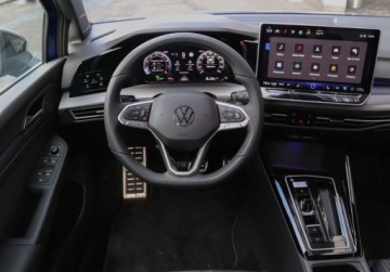 Volkswagen Golf VIII 2025 Volkswagen Golf Climatronic, LED Plus, pakiet zimowy, dostepny od reki, zdjęcie 13