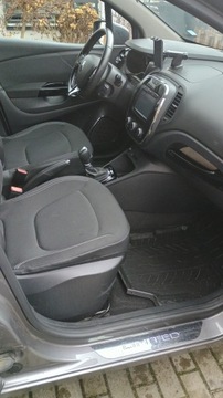 Renault Captur I Crossover 1.2 ENERGY TCe 118KM 2016 Renault Captur 1.2 TCE Limited Energy 118 KM, zdjęcie 9