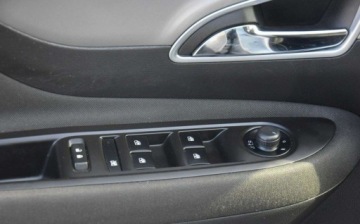 Opel Mokka I SUV 1.7 CDTI ECOTEC 130KM 2012 Opel Mokka 1.7D 4x4 Navi Kamera Klima Bez korozji Sprowadzony 1.7, zdjęcie 13