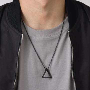 Черный скандинавский кулон с треугольными рунами, викинги