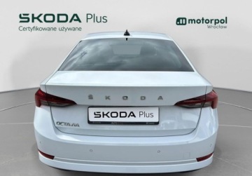 Skoda Octavia III Liftback Facelifting 1.5 TSI ACT 150KM 2020 Skoda Octavia Ambition Pakiety, ACC, Podgrzewane fotele, Kamera, Bezwypad, zdjęcie 12