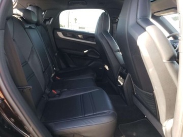 Porsche Cayenne III 2024 Porsche Cayenne S Coupe, 2024r., 4x4, 4.0L 4.0 Benzyna 468KM, zdjęcie 8