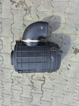 OBUDOWA FILTRA POWIETRZA RENAULT MIDLUM VOLVO FL