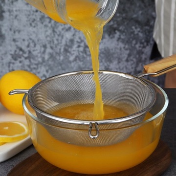 STALOWE SITKO KUCHENNE Z DREWNIANĄ RĄCZKĄ 16CM