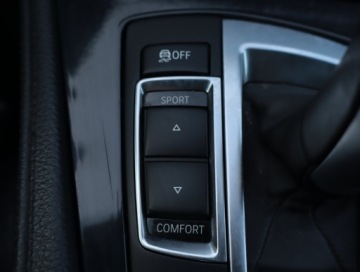 BMW Seria 5 F10-F11 Limuzyna 525d 218KM 2011 BMW 5 525d xDrive, Salon Polska, 214 KM, 4X4, zdjęcie 17