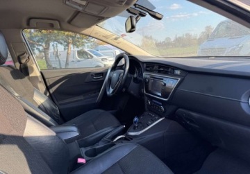 Toyota Auris II Touring Sports Hybrid 135 136KM 2014 Toyota Auris TS 1.8 Hybrid 2014r polskora kamera biala perla 1.8, zdjęcie 5