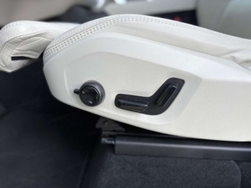 Volvo XC90 II SUV Plug-In Facelifting 2024 2.0 T8  455KM 2026 VOLVO XC90 T8 AWD Plug-In Hybrid Ultra Bright 2.0 (455KM) 2026, zdjęcie 4