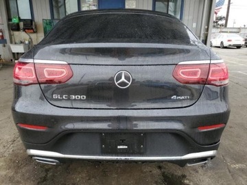 Mercedes GLC C253 2020 Mercedes-Benz GLC 2020, 2.0L, 4x4, COUPE, od ubezpieczalni 2.0 Benzyna, zdjęcie 4
