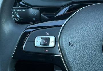 Volkswagen Polo VI Hatchback 5d 1.0 TSI 95KM 2021 Volkswagen Polo Comfortline Pakiet Comfort, FV 23, Kamera, Podgrzewane fo, zdjęcie 20