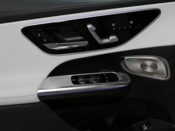 Mercedes GLC C254/X254 Coupe 2.0 200 204KM 2025 GLC Coupe 200 4-Matic AMG Line 2.0 (204KM) 2025, zdjęcie 8