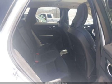 Volvo XC60 II 2023 Volvo XC 60 B5 Core 2023 2.0l 2.0 Benzyna 247KM, zdjęcie 7