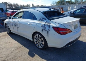 Mercedes CLA C118/X118 2019 Mercedes-Benz CLA 2019r., Cla 250 4matic, 2L, od ubezpieczalni 2.0 Benzyna, zdjęcie 3