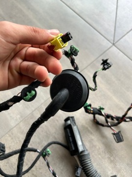 Установка правой ПП двери на VW Arteon Passat Audi