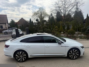 Volkswagen Arteon Fastback 2.0 TSI 190KM 2018 Volkswagen Arteon 2.0 TSI R-Line DSG 190KM 2018r, zdjęcie 9