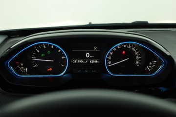 Peugeot 2008 I SUV Facelifting 1.2 PureTech 110KM 2019 Peugeot 2008 1.2 PureTech, Salon Polska, zdjęcie 7